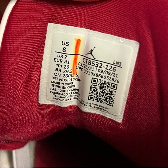 Men’s Jordan 3 cardinal red - Picture 5 of 5